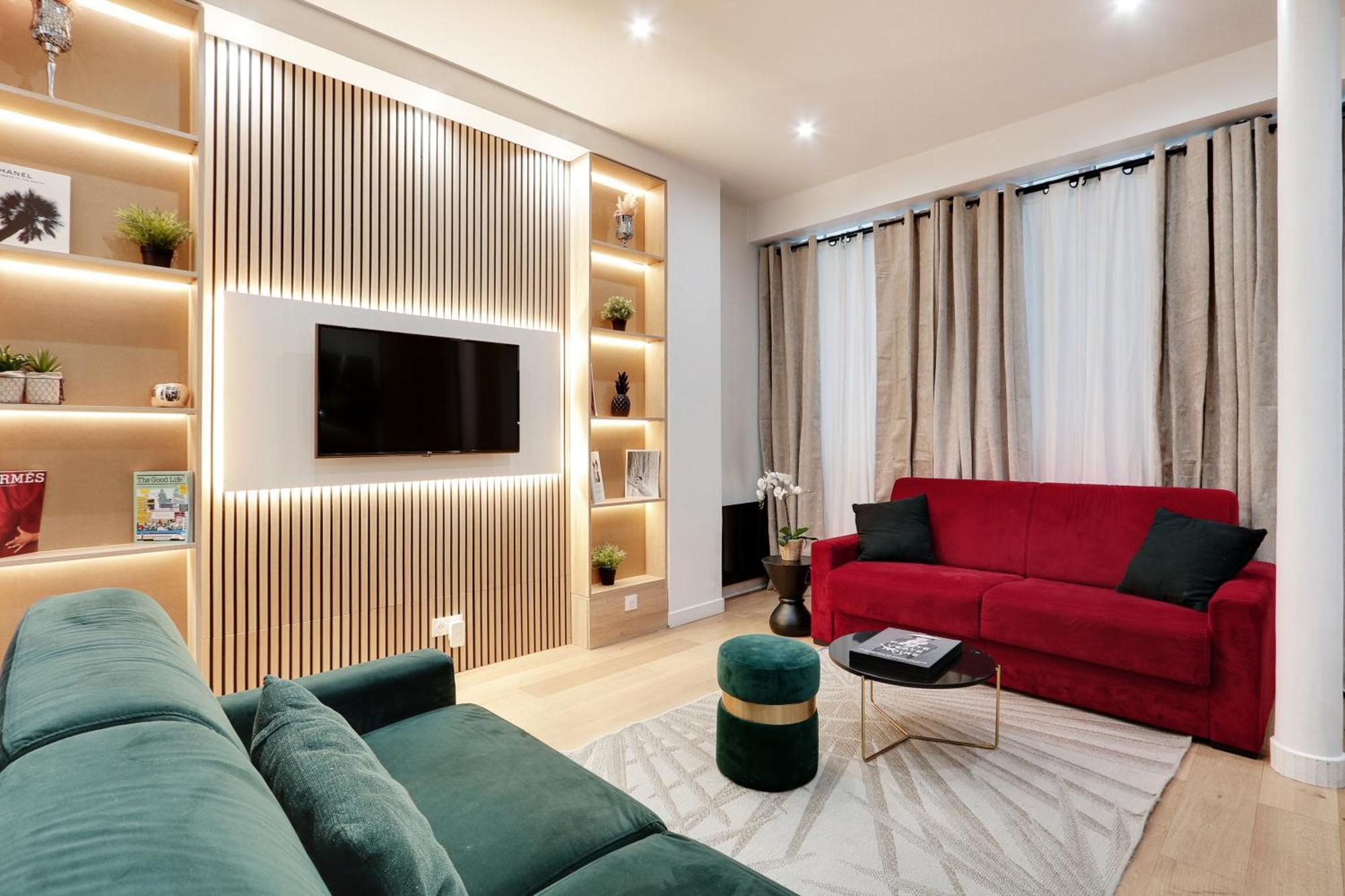 Appartement Off Majesti In Montmartre - Rue Pierre Fontaine *