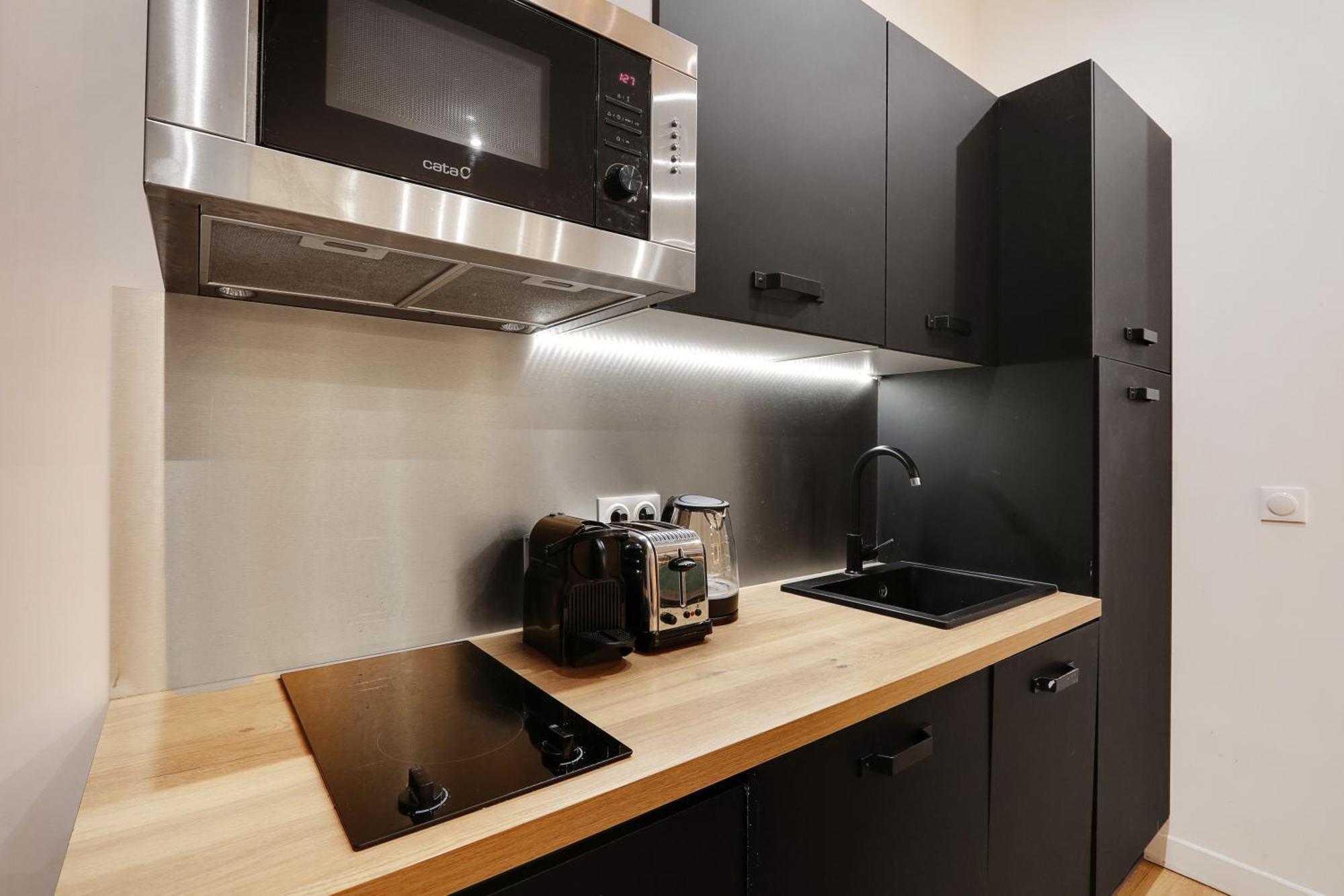 Off Majesti In Montmartre - Rue Pierre Fontaine Appartement Parijs