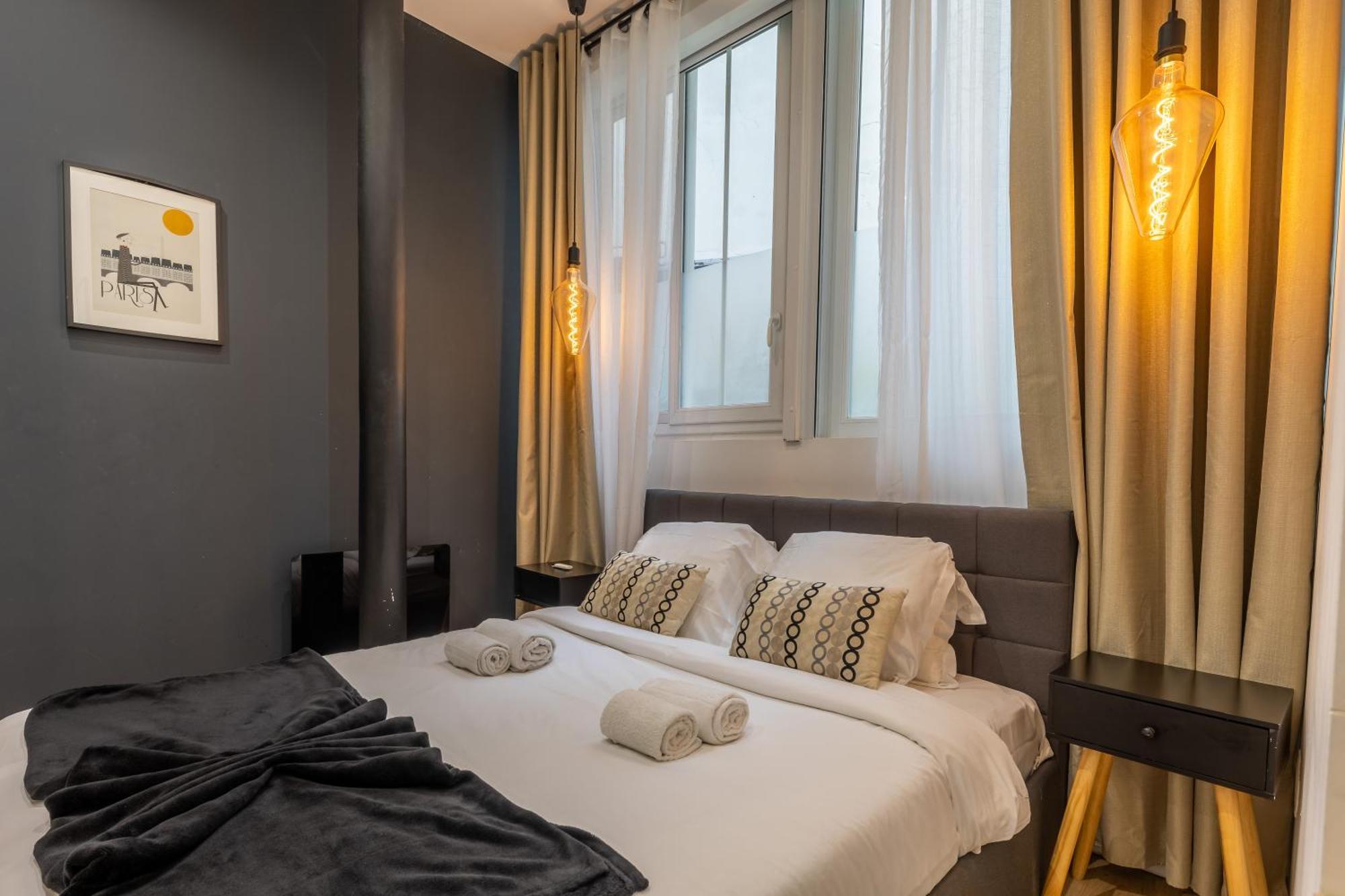 Appartement Off Majesti In Montmartre - Rue Pierre Fontaine Parijs