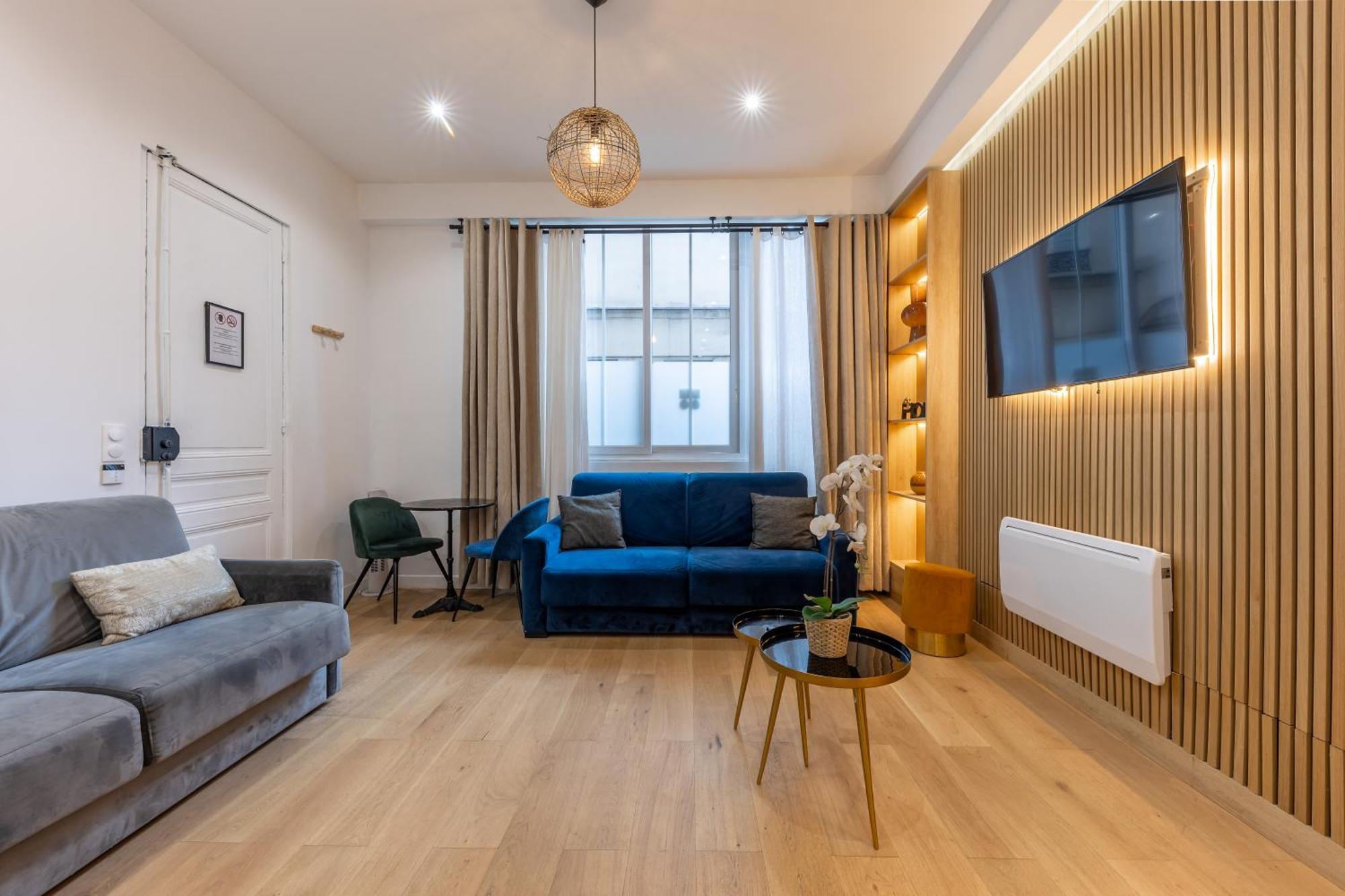 Appartement Off Majesti In Montmartre - Rue Pierre Fontaine *